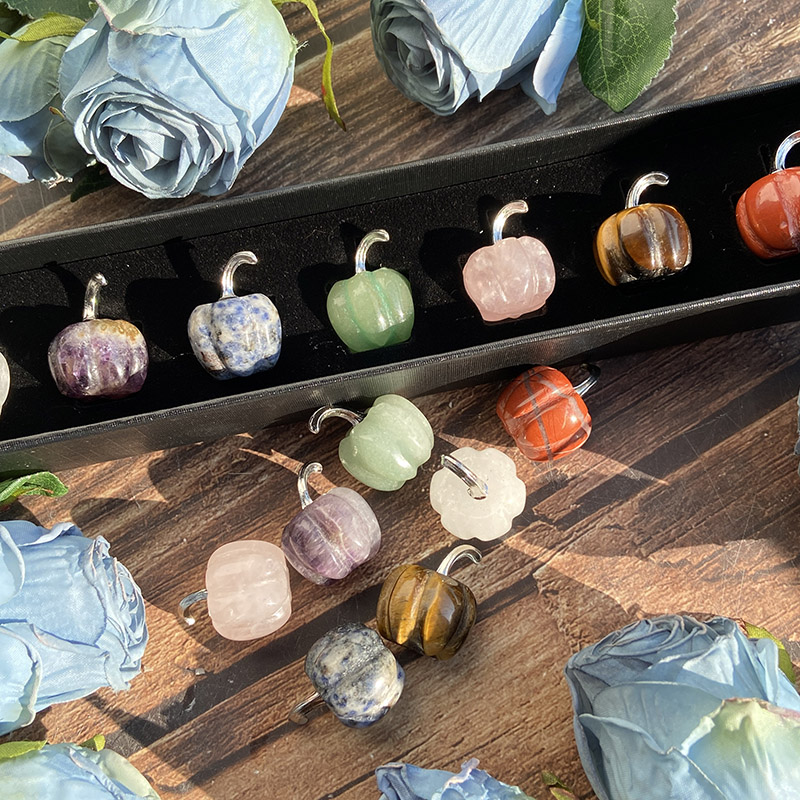 مجموعة زينة من الكريستال الطبي - مراجعة Healing Crystal Set وسعره